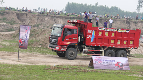 瑞沃卡車(chē)極限挑戰(zhàn)賽比賽現(xiàn)場(chǎng)