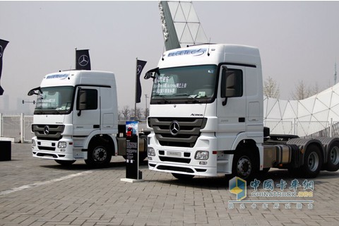 奔馳 Actros 1841 LS旗艦版 410馬力4X2 國(guó)四牽引車