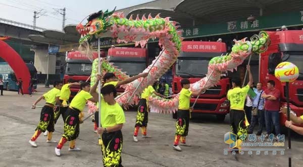 東風天龍卡車駕駛員大賽半決賽現(xiàn)場