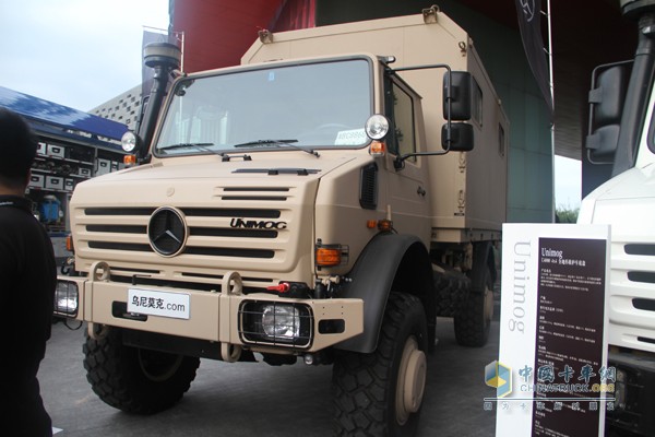 梅賽德斯-奔馳烏尼莫克（Unimog）U5000 4X4移動維修車底盤