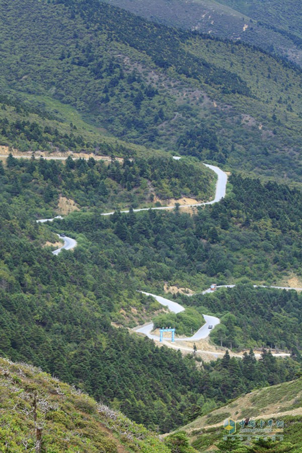 山間秀麗風景