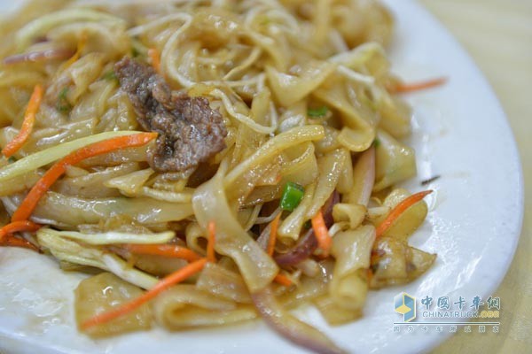 德國曼恩“車輪上的美食”之廣州美食干炒牛河