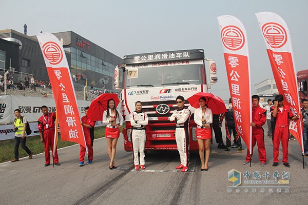 2015中國(guó)卡車(chē)公開(kāi)賽北京站精彩圖片集錦