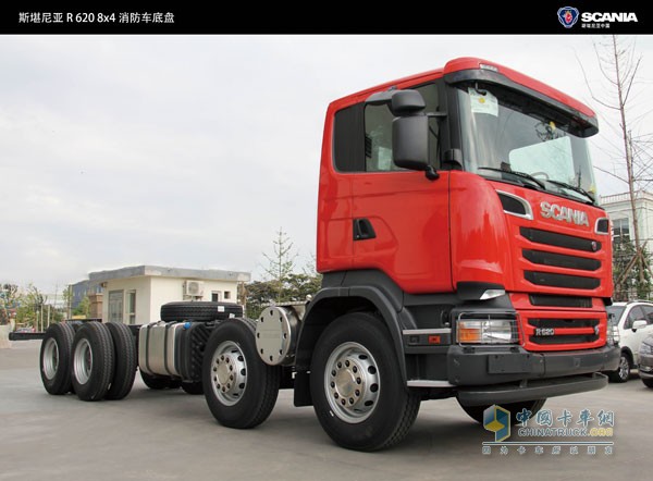 斯堪尼亞R620 8X4消防車