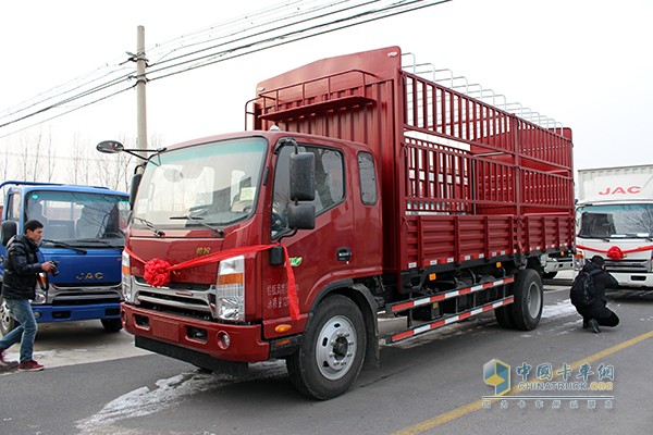 最佳車輛+空前優(yōu)惠！軍瑞通達(dá)江淮帥鈴京五產(chǎn)品團(tuán)購會(huì)完滿