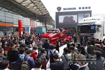 首次參加上海車展（2013年連續(xù)出席），并將西方的卡車文化帶到中國