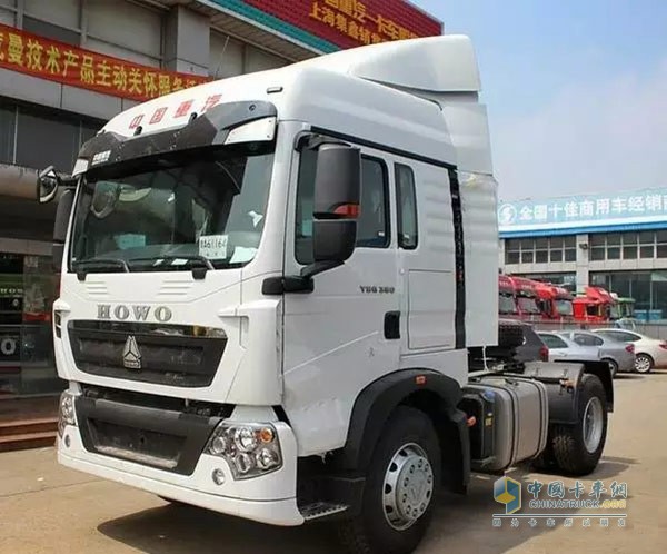 重汽HOWO-T5G 4×2牽引車