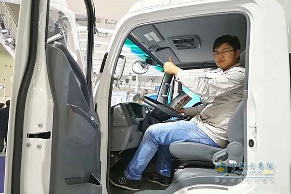 江淮汽車參展武漢商用車展