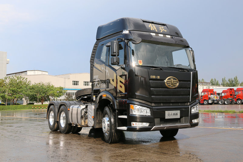 一汽解放 新J6P重卡 十周年紀念版 500馬力 6X4牽引車(CA4250P66K25T1A1E5)