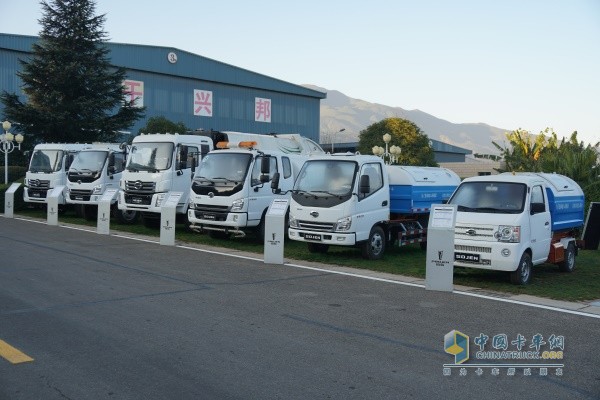 時駿汽車大理鄧川制造基地生產的時駿專用車