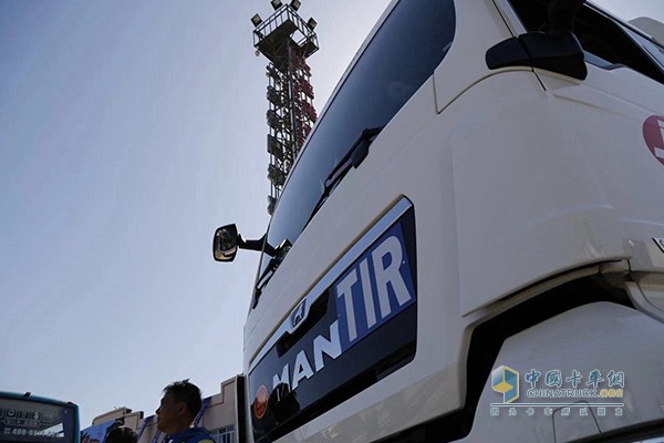 曼恩牽引車榮膺中俄國(guó)際道路運(yùn)輸首批試運(yùn)行車輛