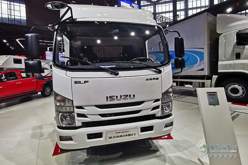 慶鈴汽車 ELF 120馬力 4×2 廂式載貨車