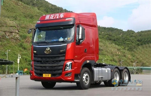 乘龍H7 2019款6×4牽引車