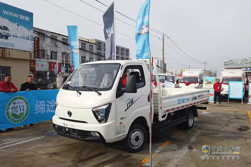 飛碟汽車“我是卡車人國六精英賽”襄陽火力開賽！