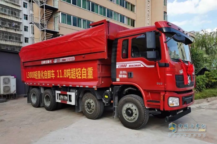 L3000輕量化自卸車