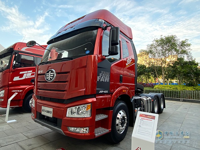 新J6P 6×4 智惠版2.0?；愤\(yùn)輸車