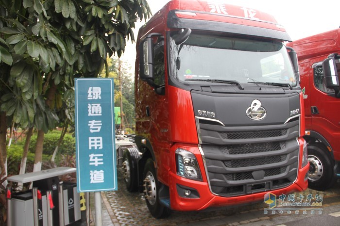 乘龍H7 460馬力載貨車