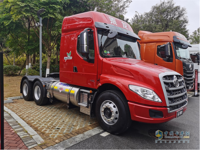 東風柳汽  乘龍牽引車