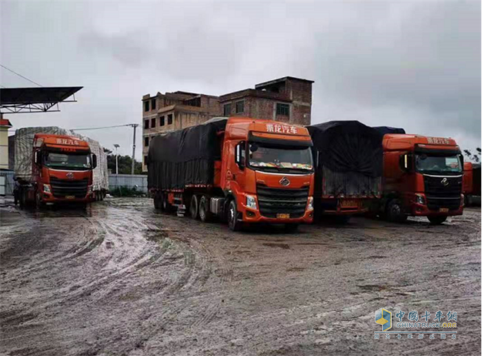 東風柳汽  乘龍牽引車