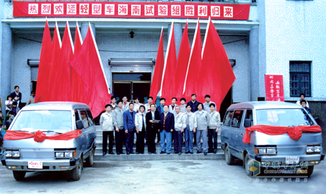 東風柳汽乘龍  牽引車