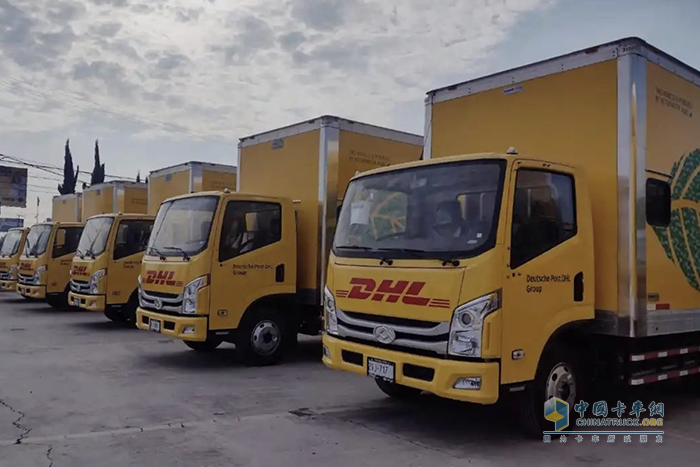 首批EC303純電輕卡交付DHL 上汽輕卡持續(xù)斬獲海外大單