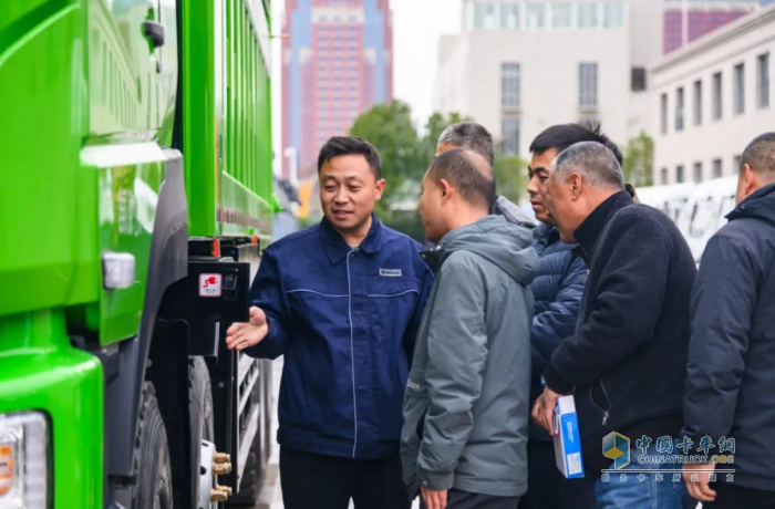 宇通新能源自卸車批量交付石家莊，共啟綠色運輸新篇章