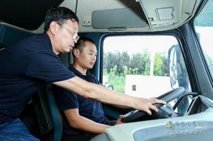 沃爾沃卡車綠駕學院開營在即車隊長集結(jié)正在繼續(xù)