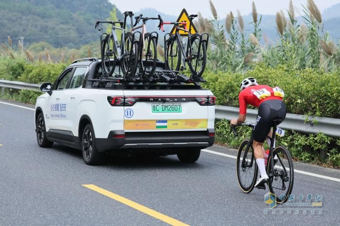 “隱形大梁”重新定義皮卡車身科技，雷達(dá)RD6獲十佳底盤評選皮卡先鋒獎