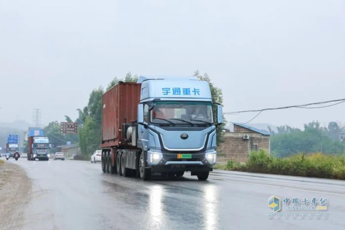 宇通重卡在全國首條長距離電動重卡線路成功運營！