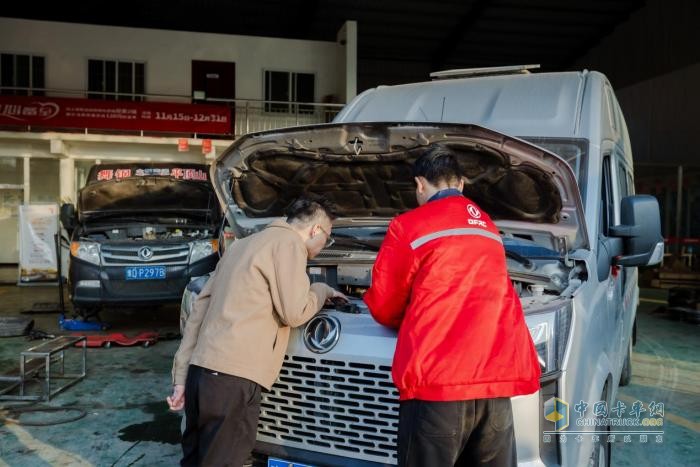 東風(fēng)輕型車暖心關(guān)懷，卡友福利年終備至