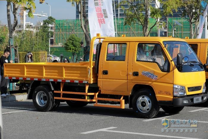 緊跟時(shí)代的脈搏 江鈴順達(dá)工程車闊步奮進(jìn)在城建新征程