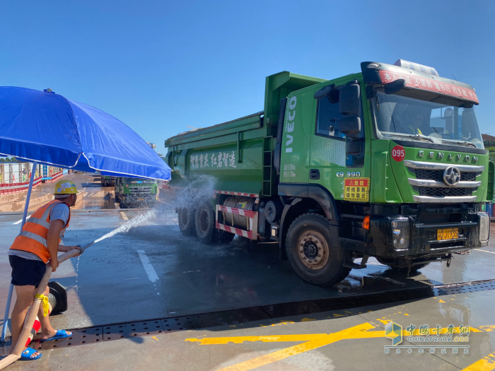 智慧城建一抹“綠” 上汽紅巖跑出智慧城市建設新路子