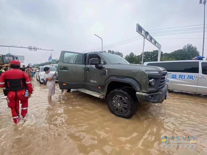  風雨同心，東風公司全力馳援抗洪搶險在行動