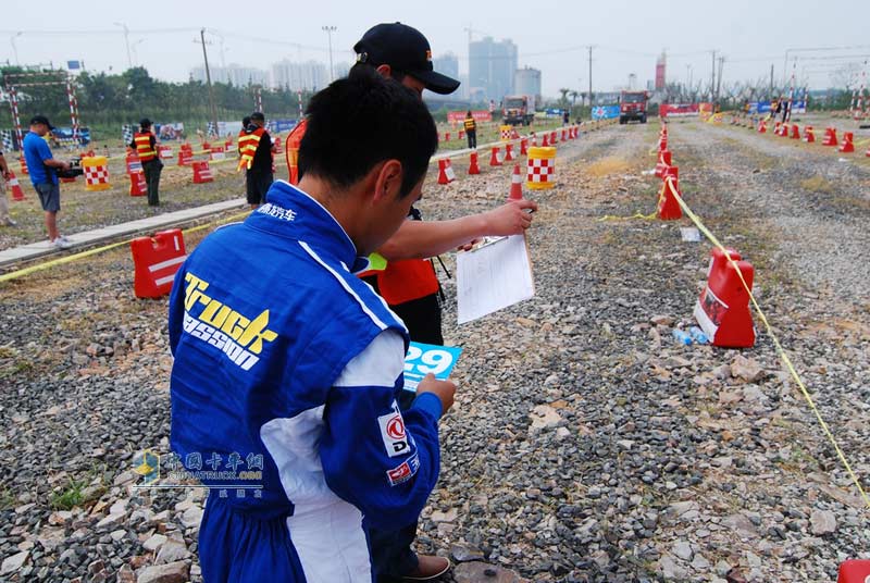 東風柳汽乘龍汽車杯首屆全國中卡極限挑戰(zhàn)賽--蘇州站現場