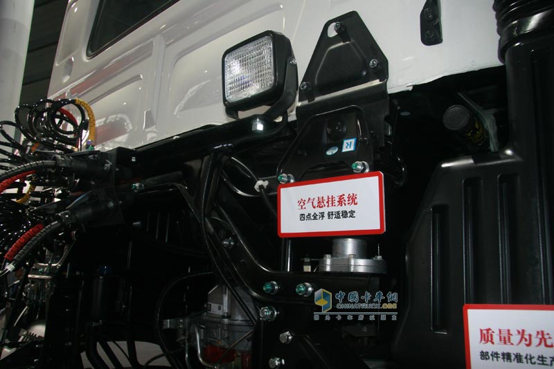 廣汽日野700系列6×4高速牽引車配件