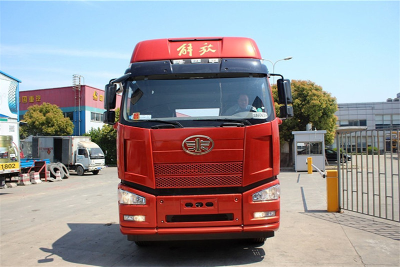 一汽解放 J6P重卡 420馬力 6X4 國五牽引車(CA4250P66K24T1E5)