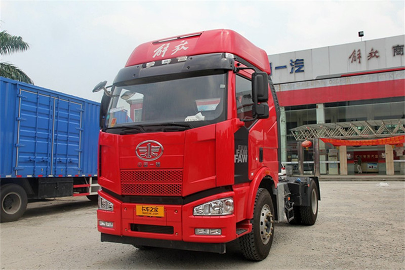 一汽解放 J6M準(zhǔn)重卡 280馬力 4X2 國四牽引車(CA4160P63K1XE4) 