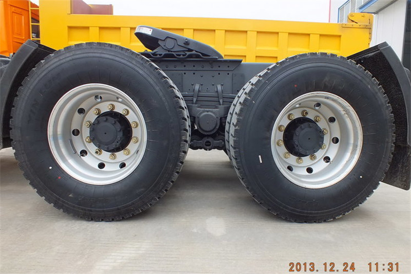 重汽王牌 W5G重卡 375馬力 6X4 國(guó)四牽引車(CDW4250A1T4)