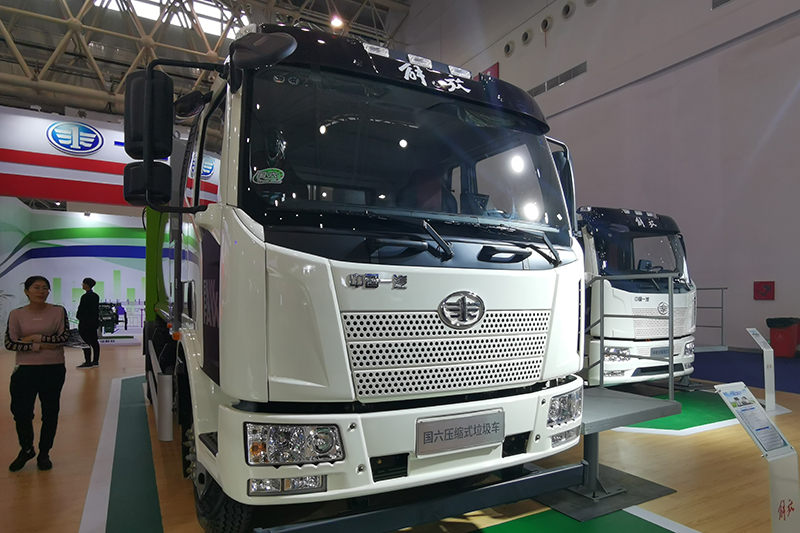 一汽解放 J6L 160kW 4×2 純電動(dòng)車廂可卸式垃圾車（ZBH5180ZXXCABEV）