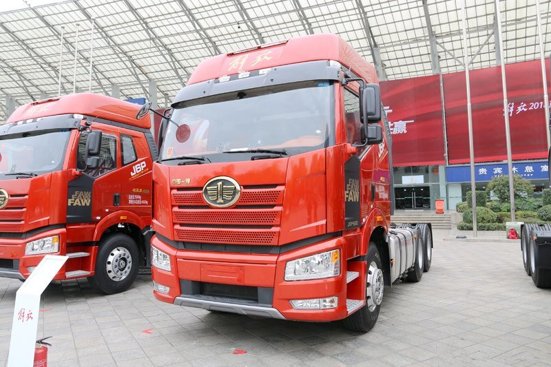 一汽解放 新J6P重卡 高原版 500馬力 6X4 國五牽引車(CA4250P66K25T1A1E5)