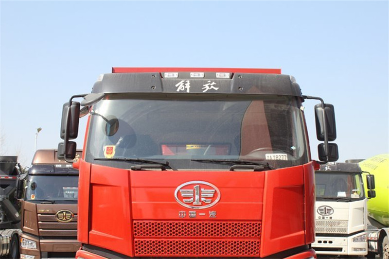 一汽解放 J6P重卡 460馬力 8X4 7.8米 國(guó)五自卸車(chē)(CA3310P66K24L5T4AE5)