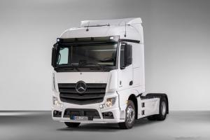 奔馳 新Actros F重卡 450馬力 4X2 國(guó)六 牽引車(chē)(型號(hào)1845)