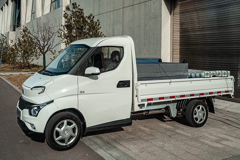 飛碟汽車 Q3 123馬力 4×2 國六 欄板載貨車（FD1020D79K6-1）